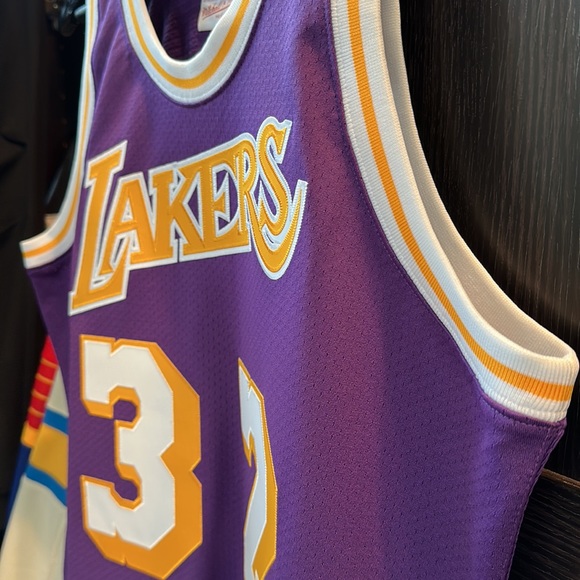 Magic Johnson LA Los Angeles Lakers Mitchell & Ness 1984 Authentic Jersey - Picture 4 of 7